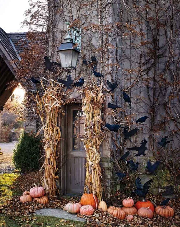 decorate back garden entrance for Halloween