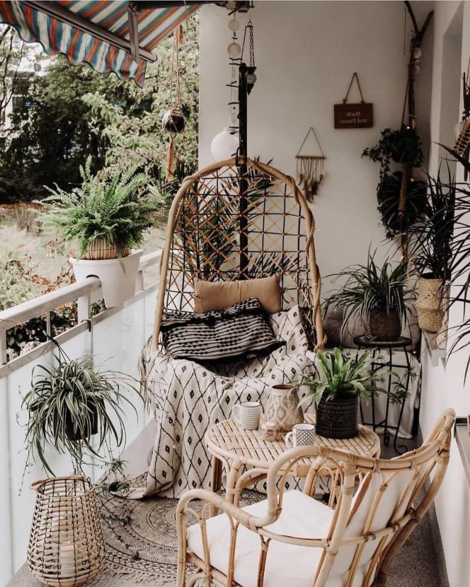 how to decorate a bohemian balcony