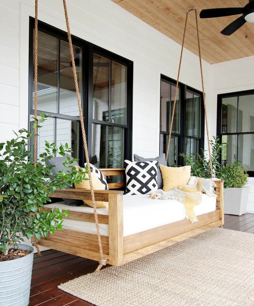 furniture and accessories to decorate porch