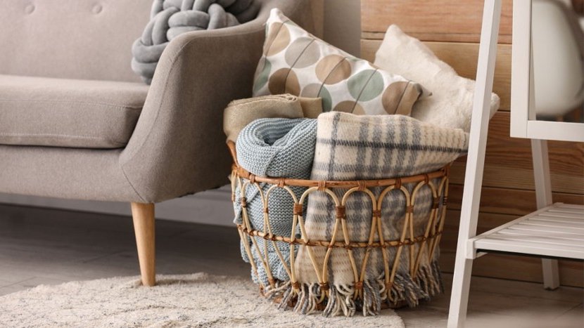 where to store blankets in the living room
